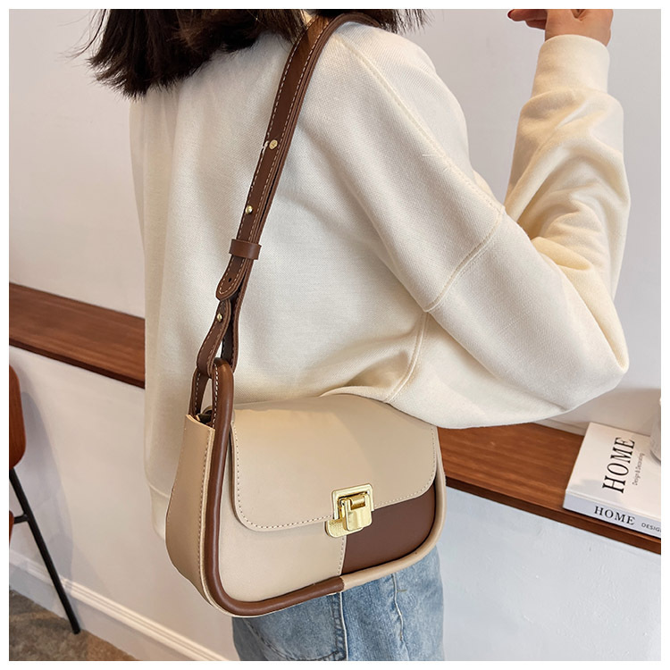 New Fashion Contrast Color Shoulder Underarm Messenger Bag 21*14*8.5cm display picture 2