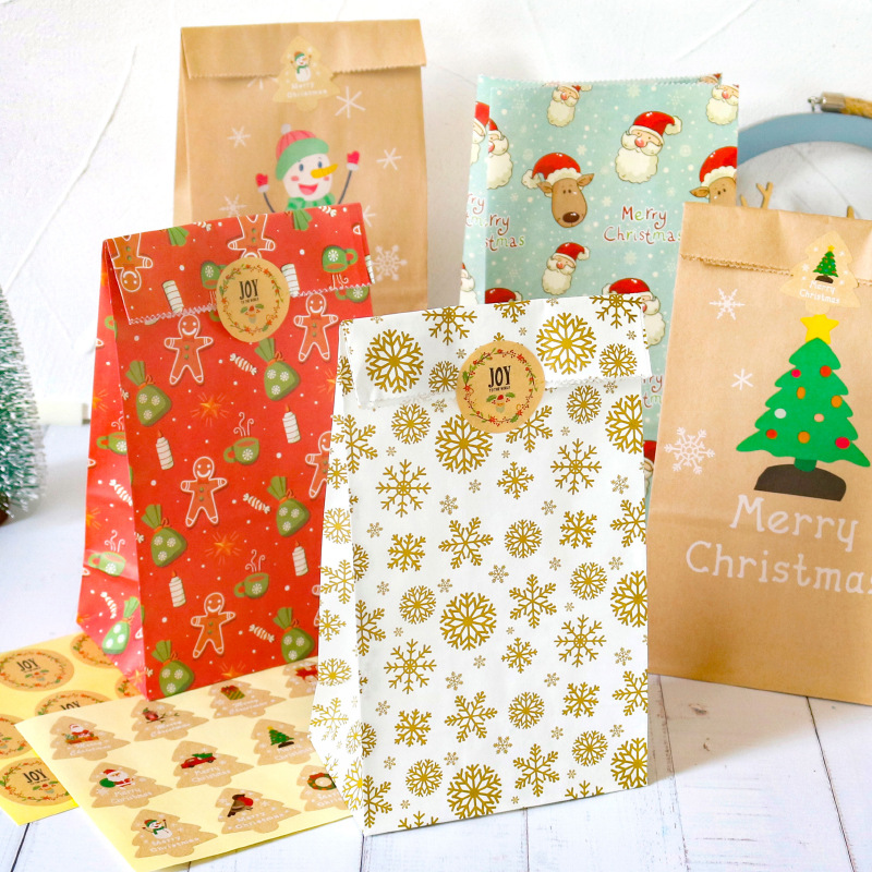 106g Weight Christmas Cartoon Style Christmas Tree Santa Claus Kraft Paper Party Gift Bags Gift Wrapping Supplies