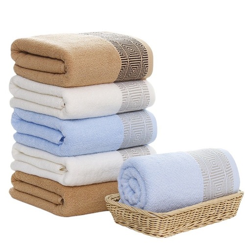 Adult 32-strand jacquard bath towel 70*140 European and American style back lattice household plain color absorbent 360g pure cotton beach towel