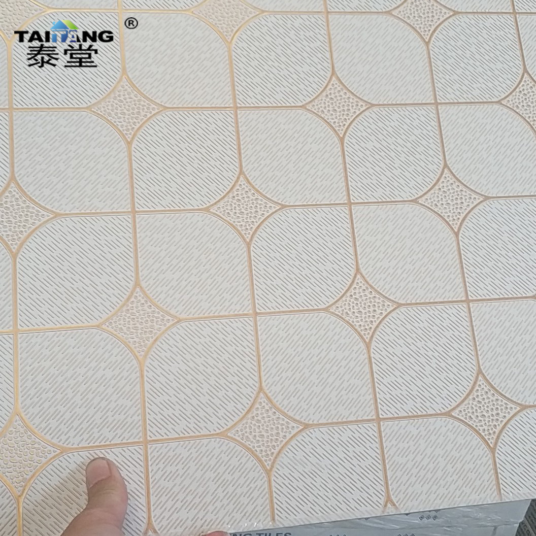 595*9mm blanco Pvc laminado placa de yeso azulejos Pvc yeso techo 600X1200Mm