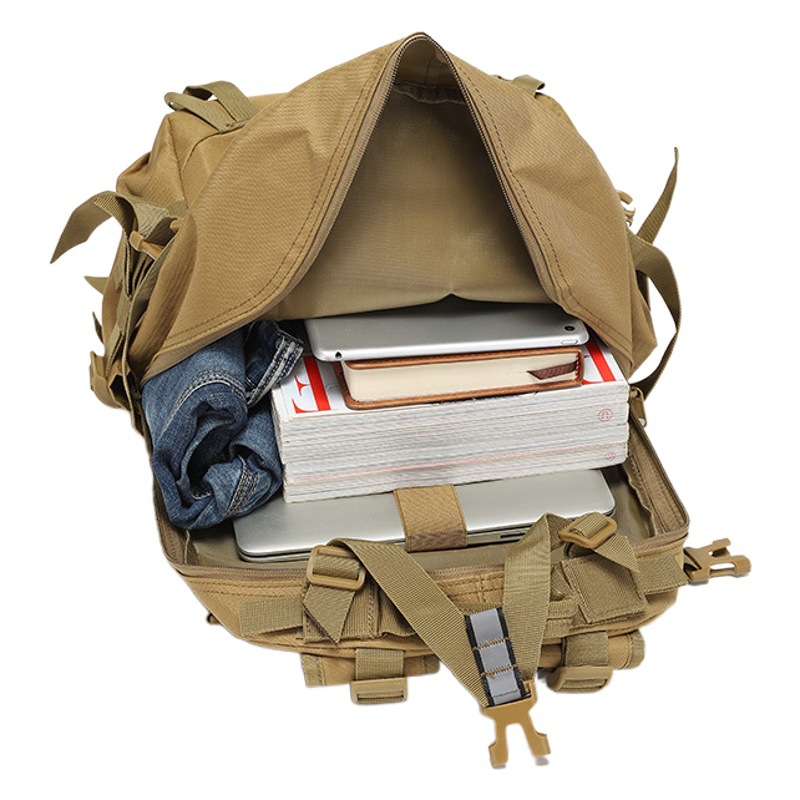 En stock al por mayor mochila táctica al aire libre Mochila deportiva repelente al agua mochila resistente al desgarro equipo de senderismo