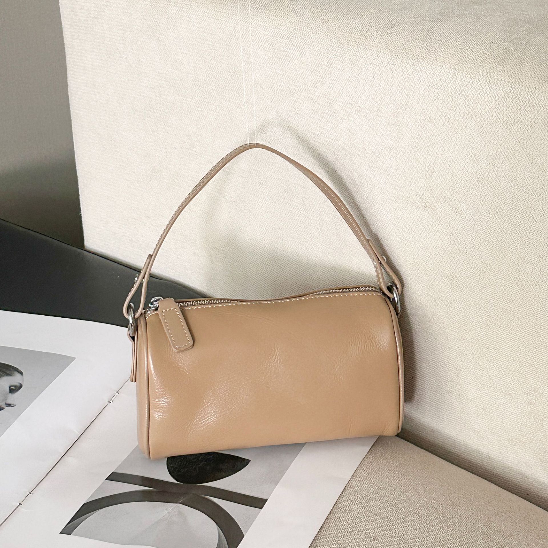Top Grain Cowhide Leather Shoulder Bag For Women, Fashionable Simple Crossbody Soft Leather Coin Purse, Cylinder Phone Bag, Pillow Bag - Thumbnail 2