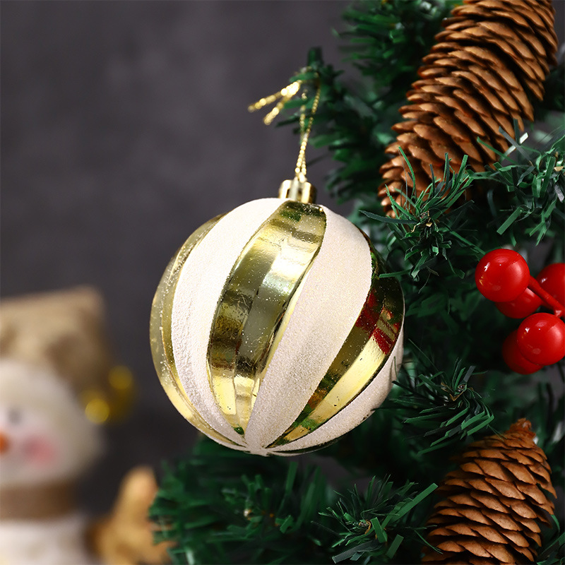 Ornamentos fronterizos del árbol de Navidad del Amazonas Bola de oro de la Navidad decoraciones de la escena de la bola pintadas a mano