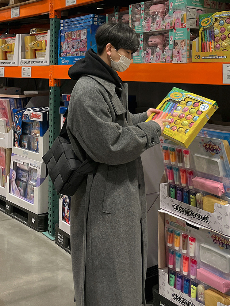 MYQ高級感毛ですね。コート男秋冬は膝を厚くしてコートします。