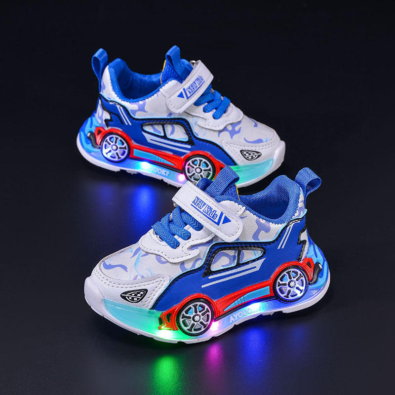 国境を越えた卸売男の子の春と秋の新しい 2025 スポーツカー LED ライトシューズストリートボーイズスポーツソフトソールカジュアル子供靴|undefined