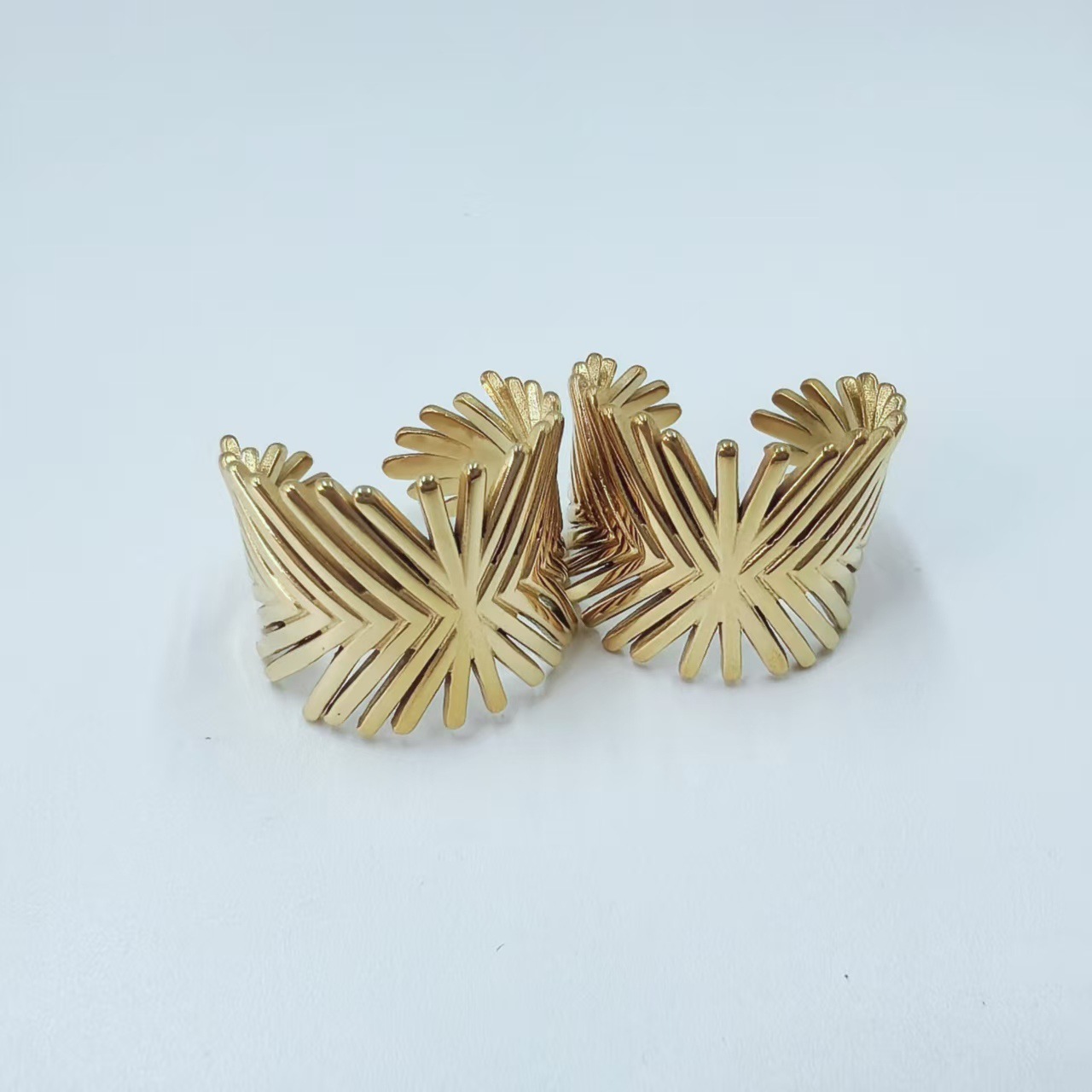 Vintage Stainless Steel Pine Leaf Open Ring For Men And Women_voghion.com