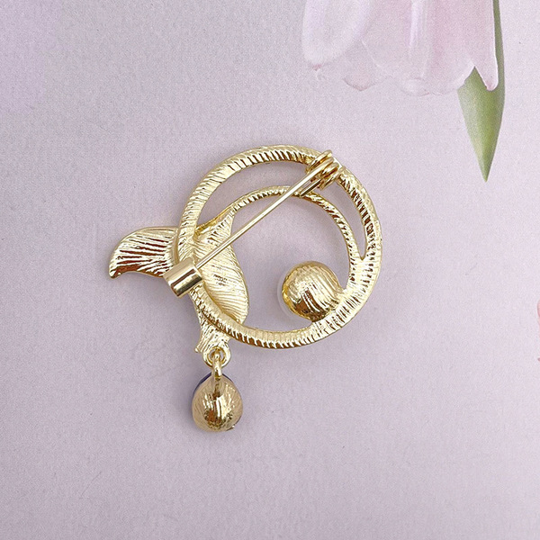 Blue summer small brooch