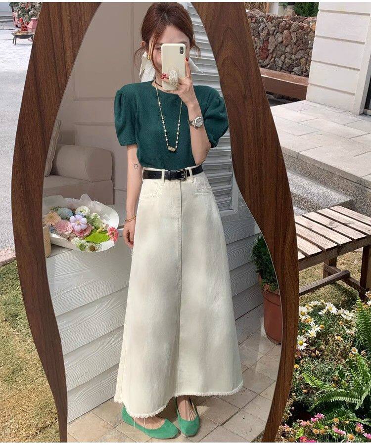 Chân váy denim nữ cạp cao dáng chữ A đuôi cá dài trung bình viền xù — Màu trắng nhạt (chất lượng cao) chi tiết 5
