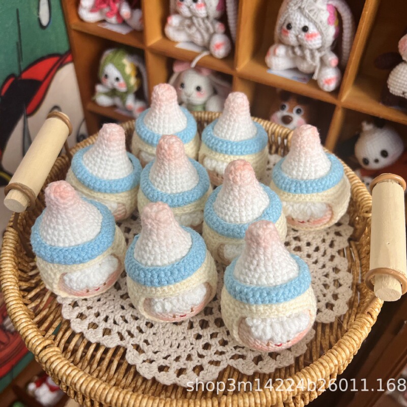 [Finished] wholesale wool knitting dolls pendant pure handmade crocheted keychain lovers personalized gift