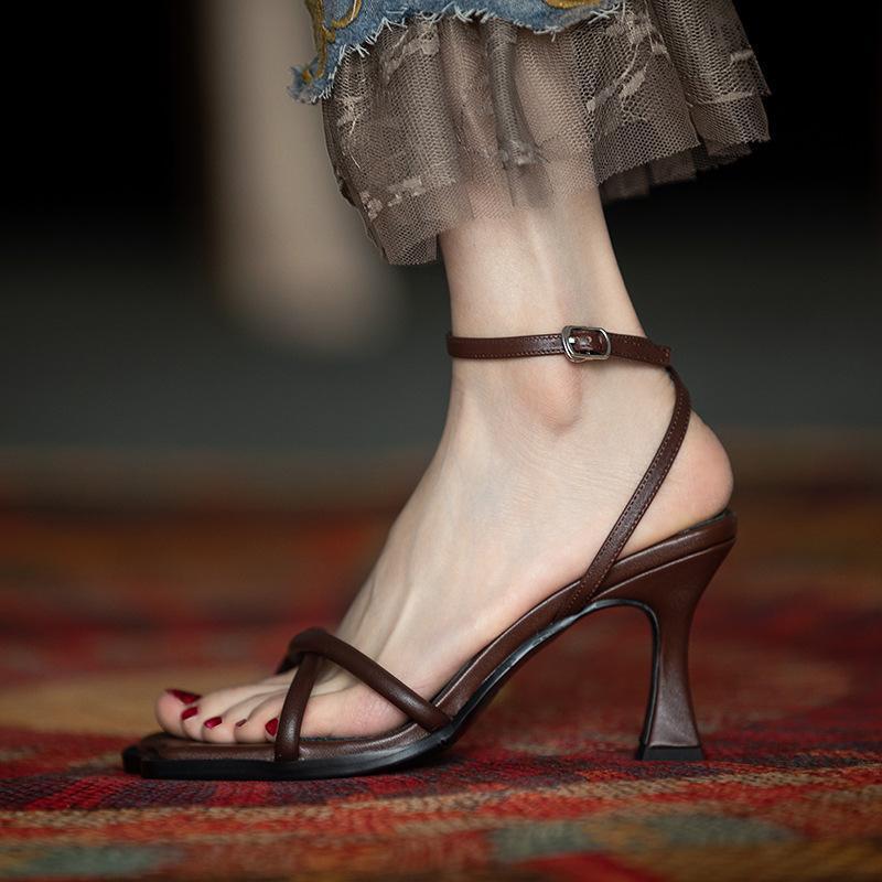 Retro Brown High-Heeled Shoes, New Summer 2026 Model, Super Stylish and Beautiful, Perfect for Pairing with Dresses, Fashionable and Versatile Trendy Women's Sandals