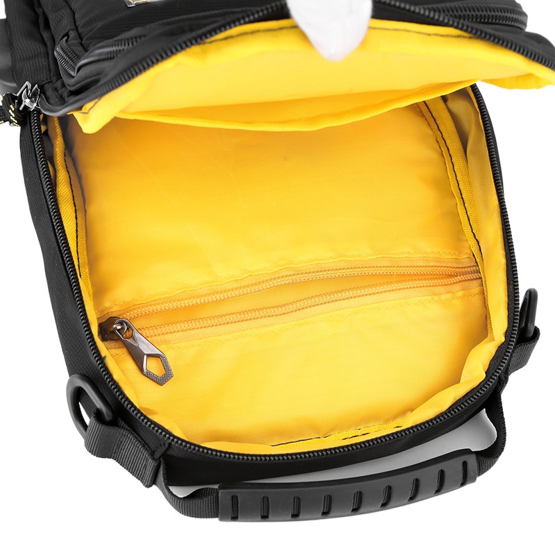 Venta directa de fábrica Nuevo bolso de pecho de los hombres bolsa de mensajero multifuncional bolsa de hombro de gran capacidad USB interfaz bolsa de pecho