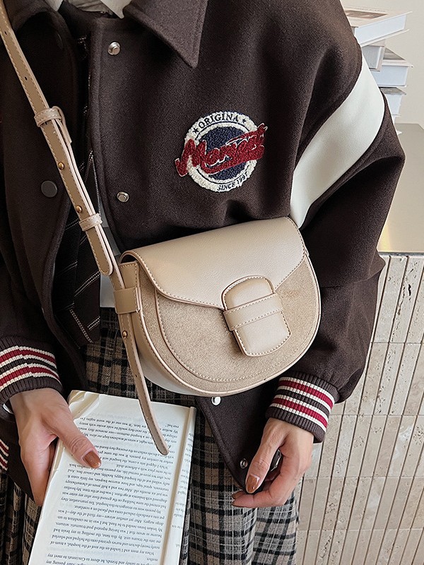 Bolsa de silla retro para mujeres 2025 nueva moda transfronteriza bolso de hombro de alta calidad lujoso ligero versátil bolso de mochila