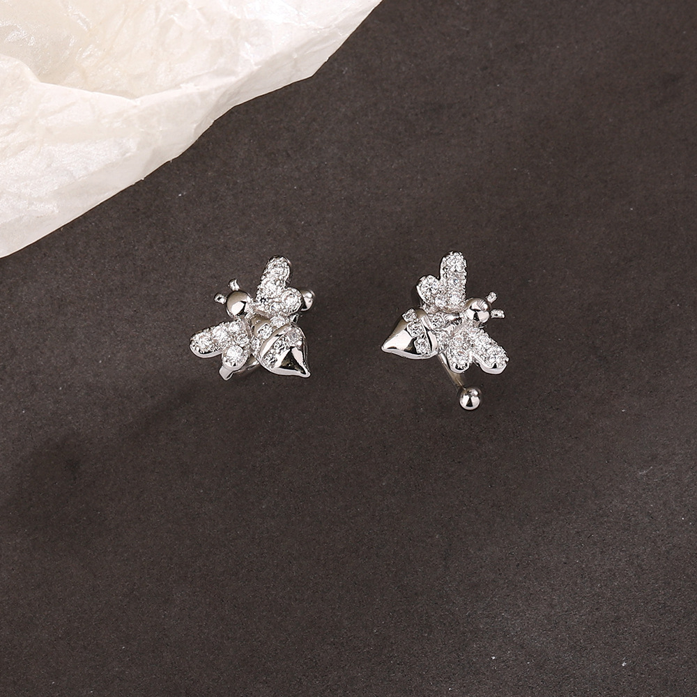 Clip oreja abeja con circonita, sin perforar, estilo ins, joya creativa mujer