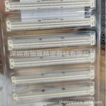 61082-121402LF 	 AMPHENOL