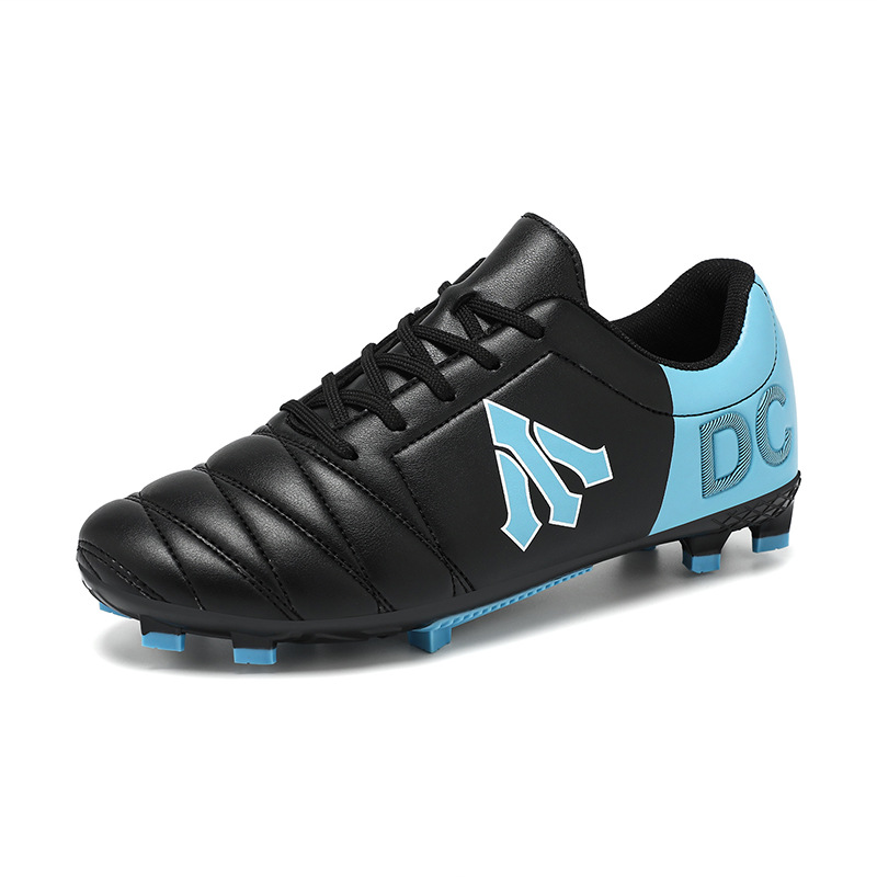 Nuevos zapatos de fútbol transfronterizos de la Copa del Mundo AG de clavos largos de entrenamiento de entrenamiento de estudiantes de competencia baja para hombres TF zapatos de fútbol deportivos de clavos