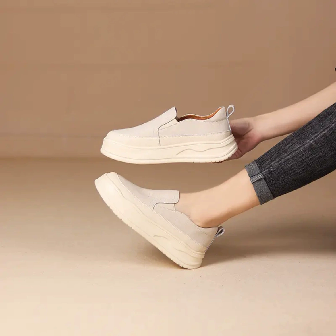 Женские повседневные Лоферы без шнуровки на толстой подошве, новинка весны 2020, модная Легкая комбинированная обувь в британском стиле