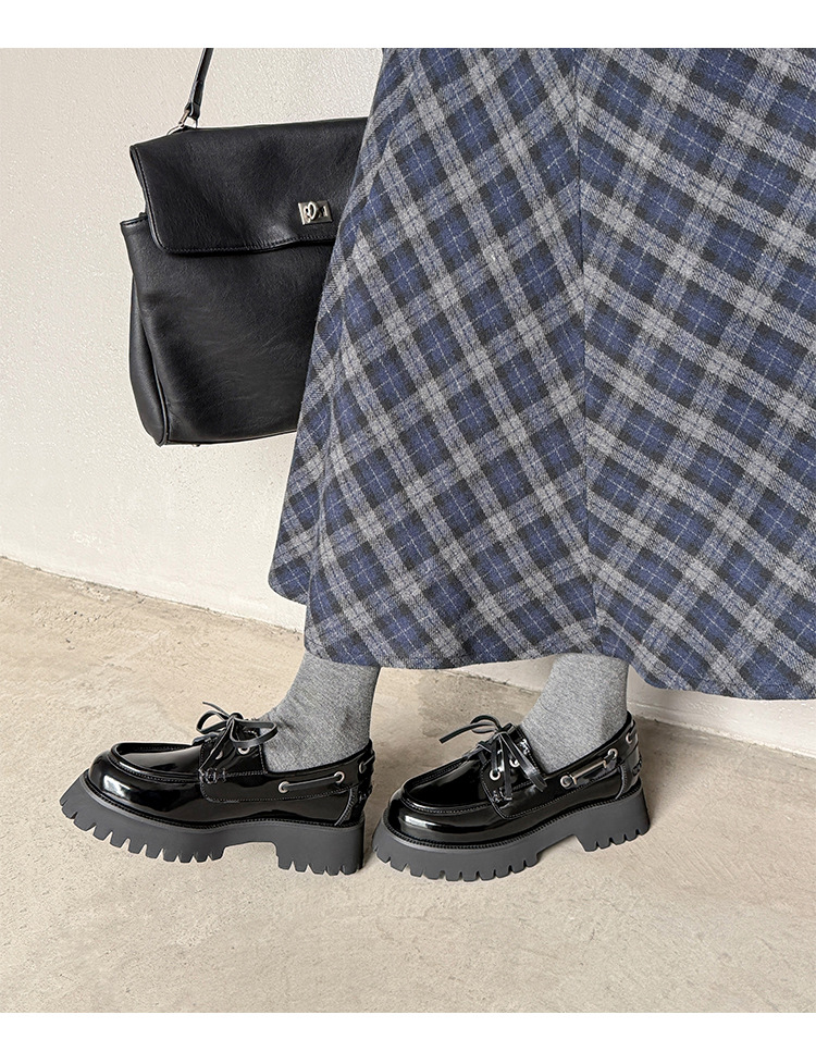 Giày loafer nữ đế dày mũi tròn buộc dây da bò — Đen (bóng) chi tiết 6