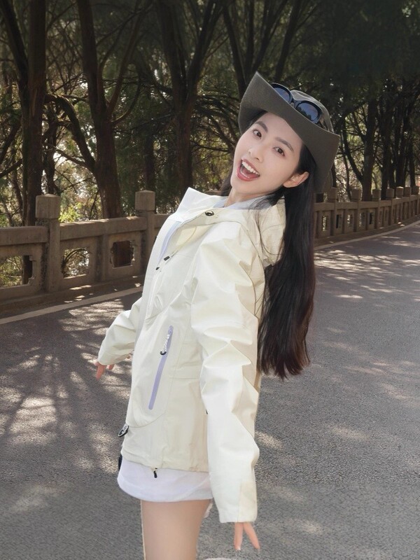 骆陀雪霁黄超好看冲锋衣女2025新款三合一户外防风徒步硬壳登山服|undefined