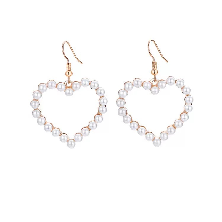 Pendientes de perla de amor hueco de temperamento coreano, pendientes de fragancia pequeña de moda elegante, diseño de nicho, pendientes de sentido avanzado