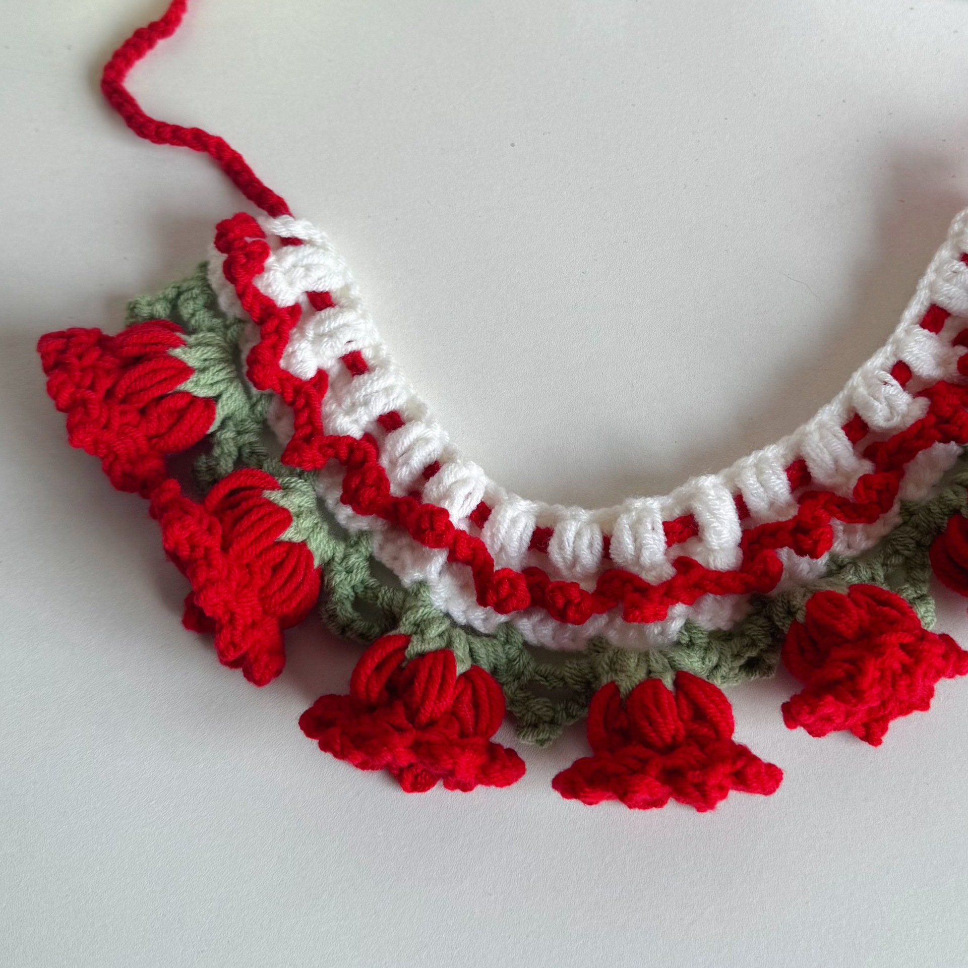 スプリングフィールドフラワーペットウールニット首輪猫唾液タオル蜂よだれかけ犬よだれかけかわいいドレスアップ