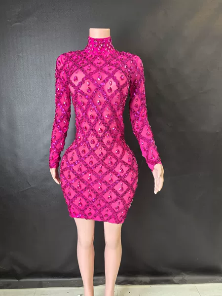Red short long-sleeve