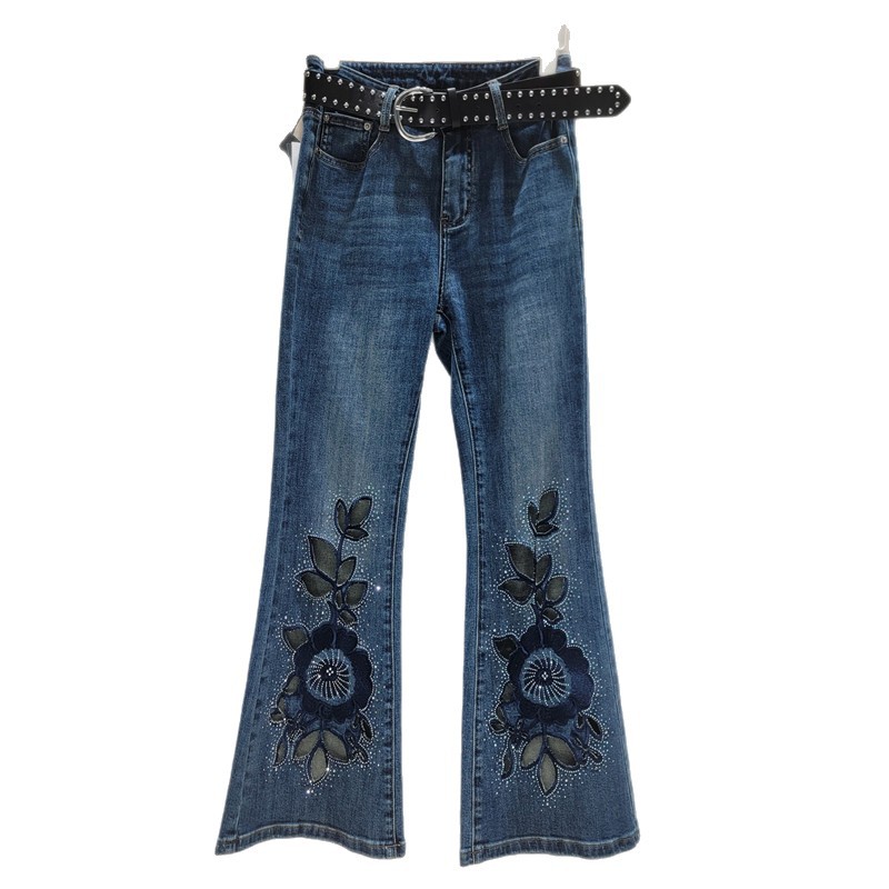 Jeans Acampanados para Mujer de Mezclilla de Cintura Alta con Pedrería y Calado para Uso Casual image 5