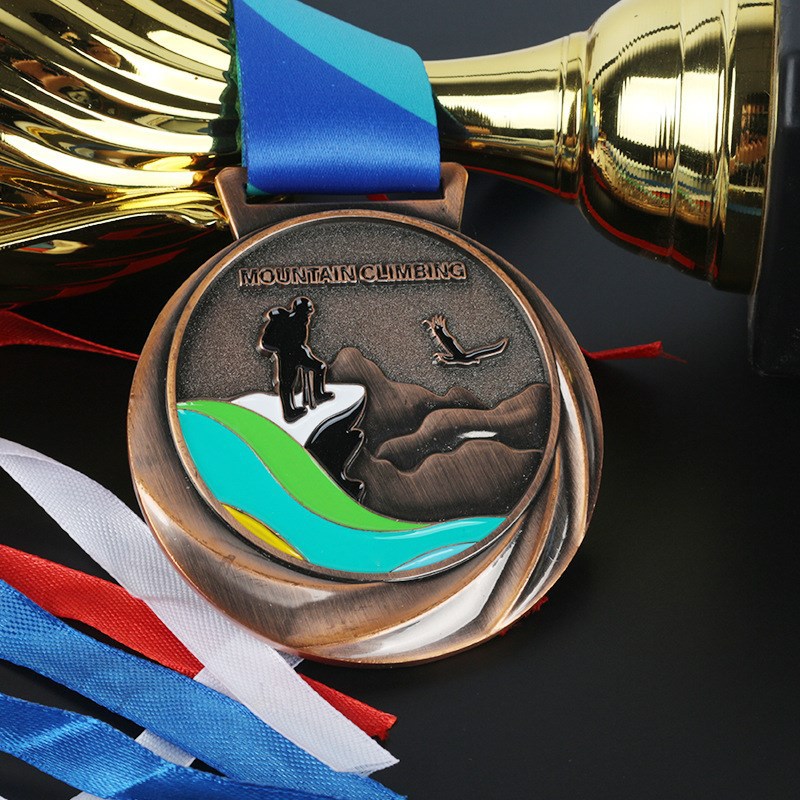 Medalla de metal listado de producción montañismo oro y plata medalla de bronce competencia honor de aleación de zinc medalla de producción