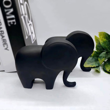 跨境新款装饰品摆件情侣大象雕塑家居客厅桌面装饰摆件树脂工艺品