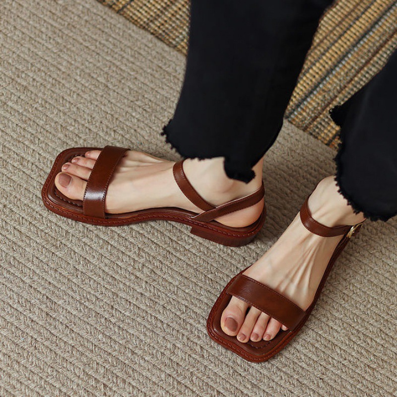 Retro fashionable sandals flat square toe with a strap heels