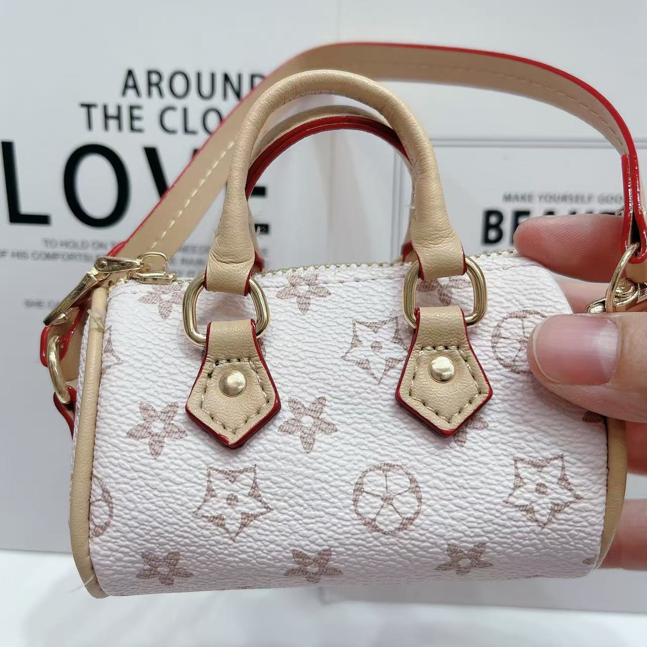 Mini monedero sobre rojo, bolso de concha para presbiterias, bolso para auriculares, llavero, bolso de tendencia creativa, colgante, joyería, moda