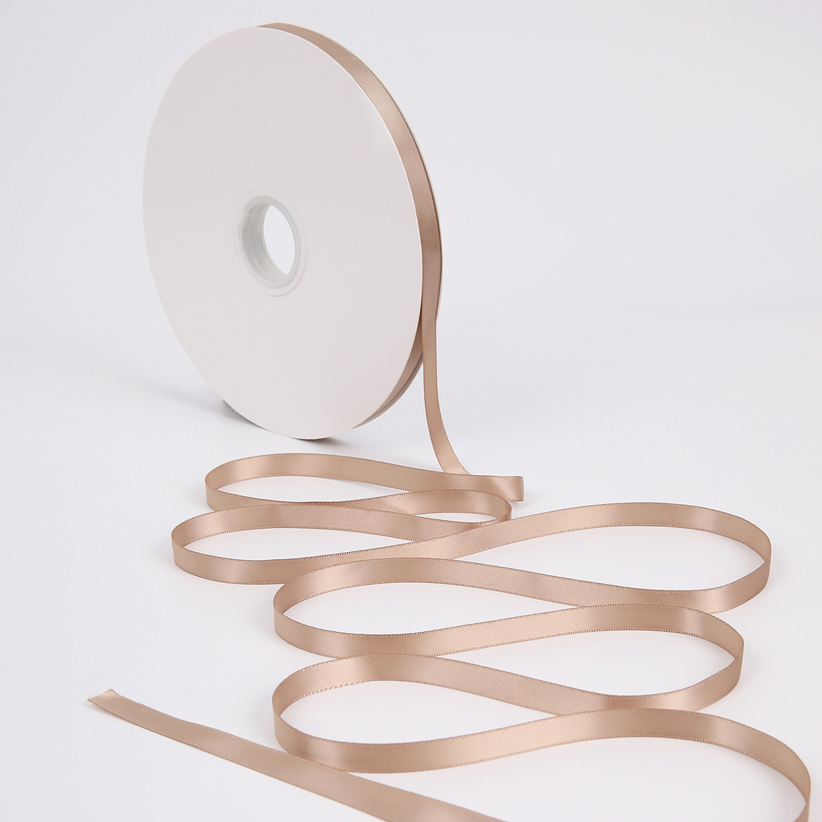 Floristería de 1cm Cinta de poliéster de doble cara al por mayor Cinta de color sólido Material de embalaje de flores Hornear ramo de flores Cinta