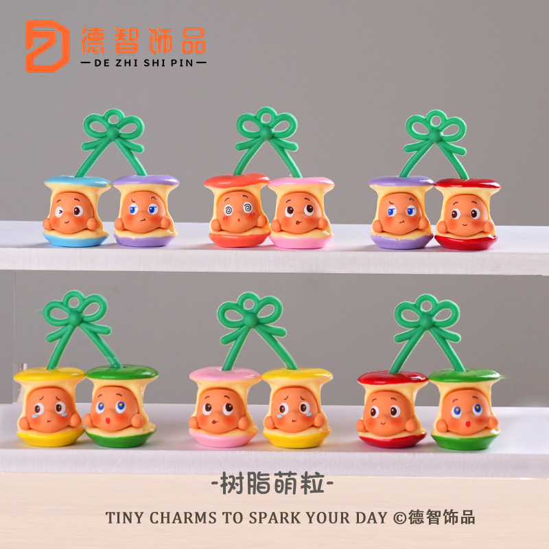 Dezhi Jewelry 2025 New Keychain Pendant Resin Trendy Cute Doll Car Office Desktop Ornament