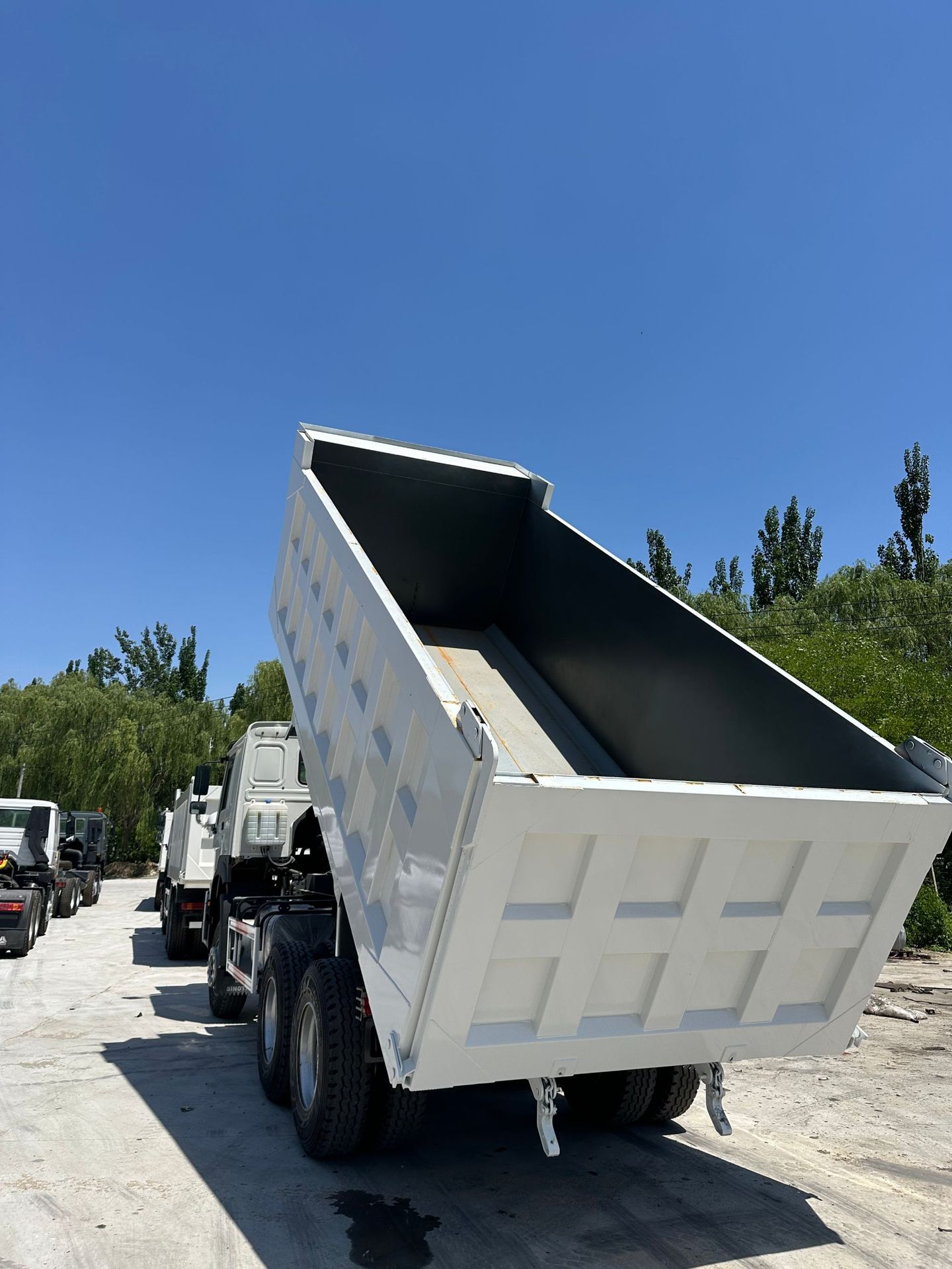 Howo 371-Horsepower 6X4 Dump Truck Engineering Dump Truck Howo Factory Exports Large Quantities to the African Market 50 Tons