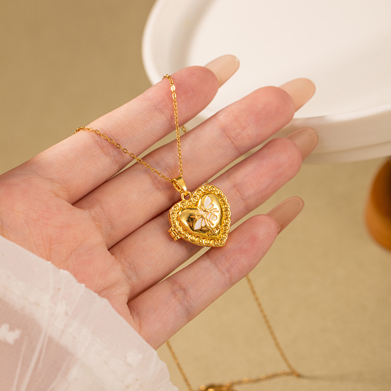 사랑벌 목걸이-화이트