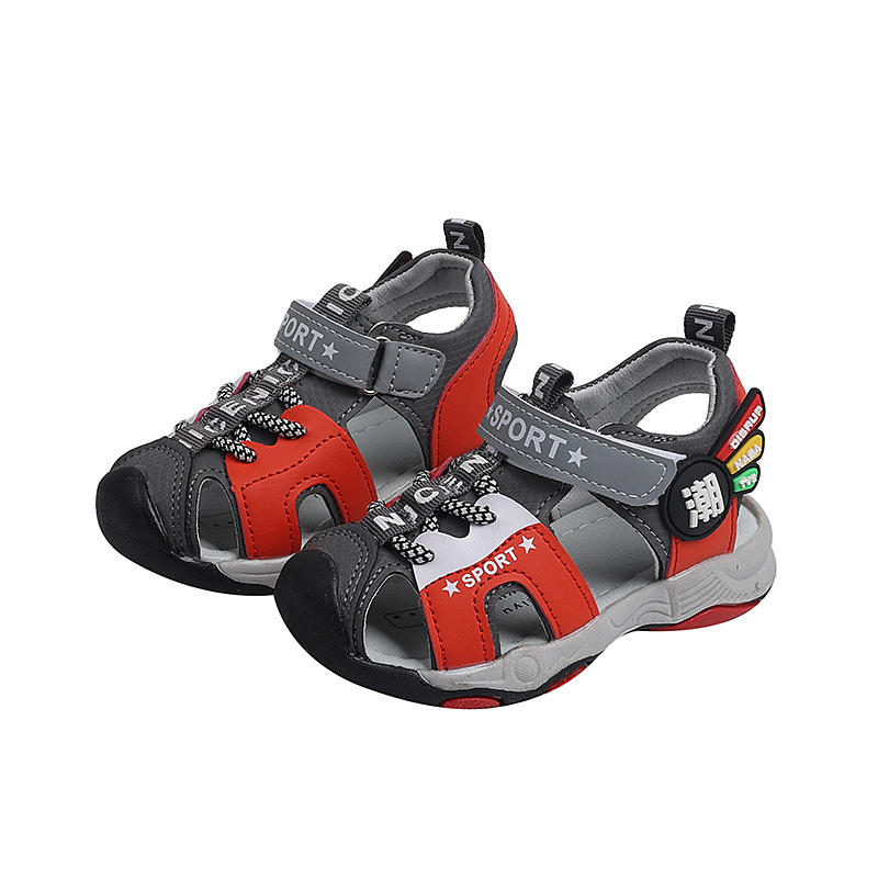 2023 verano cómodo en stock zapatos casuales de los niños zapatos de playa de los niños del bebé de moda estilo coreano zapatos del niño del bebé intermitente sandalias