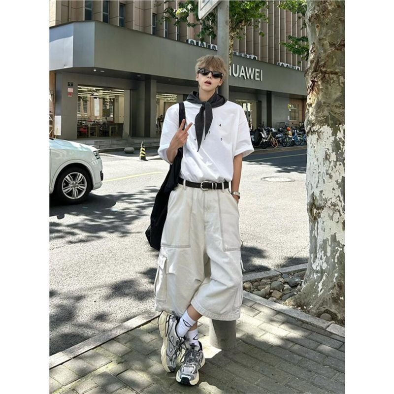 Cabbage Coke White Large Pocket Logging Tooling Shorts Men's Summer American Paratrooper Pants Wide Leg Cropped Trendy Pants