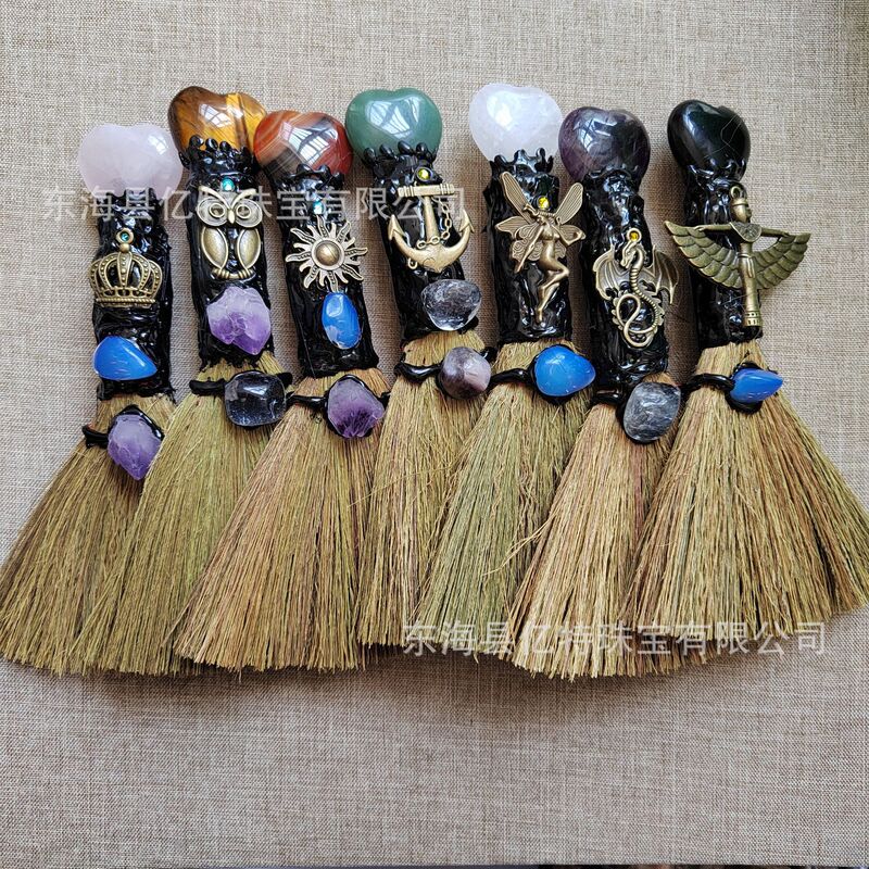 Hot Sale Natural Amethyst Broom White Crystal Pink Love Mini Broom Handmade Halloween Magic Broom
