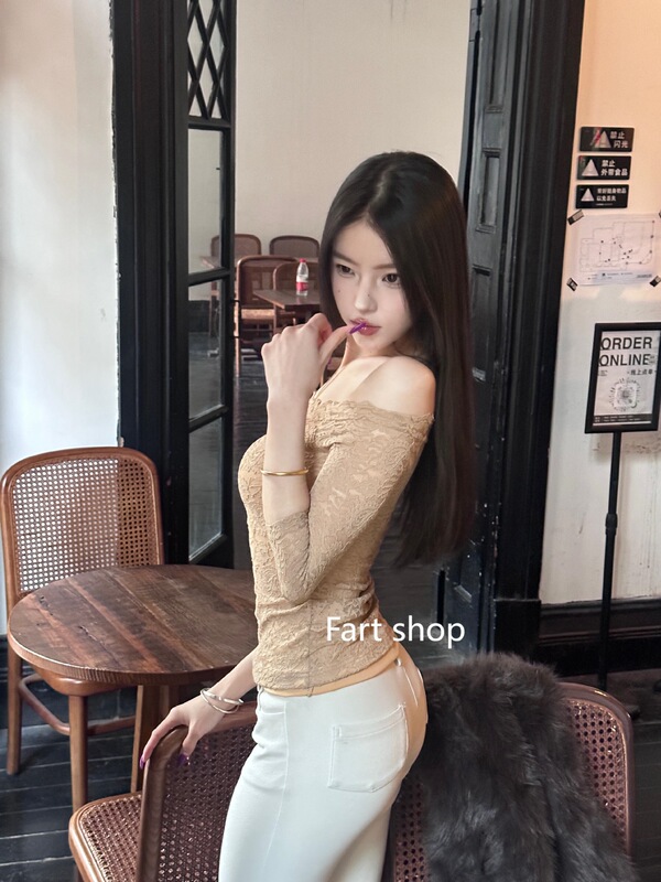 【Fart Shop】~超御显白～气质蕾丝一字肩半袖打底上衣女2025年春|undefined