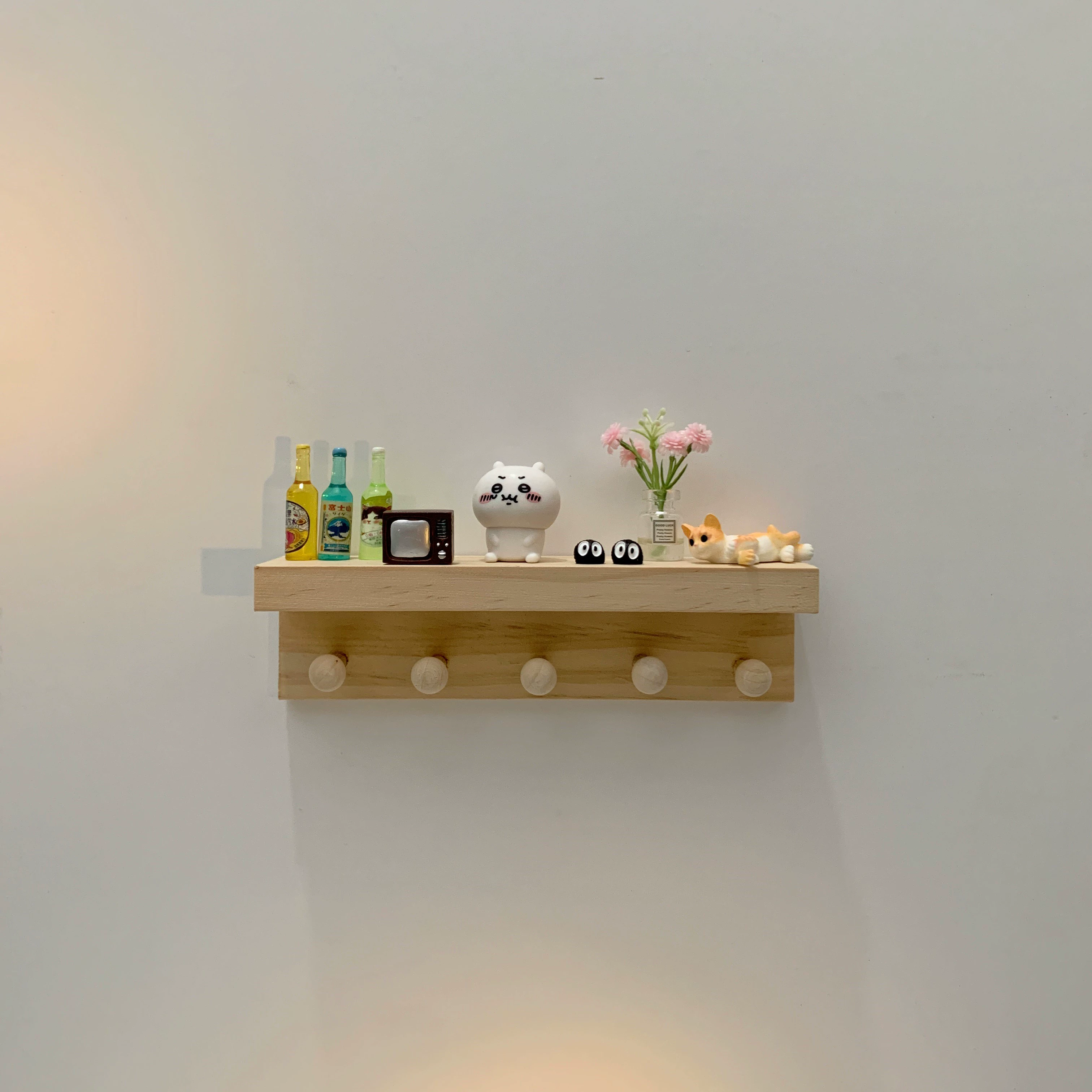 Creative entrance porch hook, key hook, solid wood wall-mounted storage rack, modern simple ornaments decoration