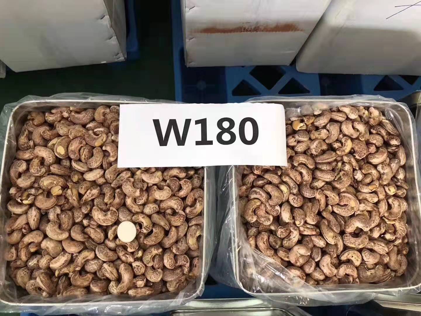 Vietnamese cashew A180 bulk Drum raw material Manufactor wholesale Charcoal Cashew nuts specialty nut