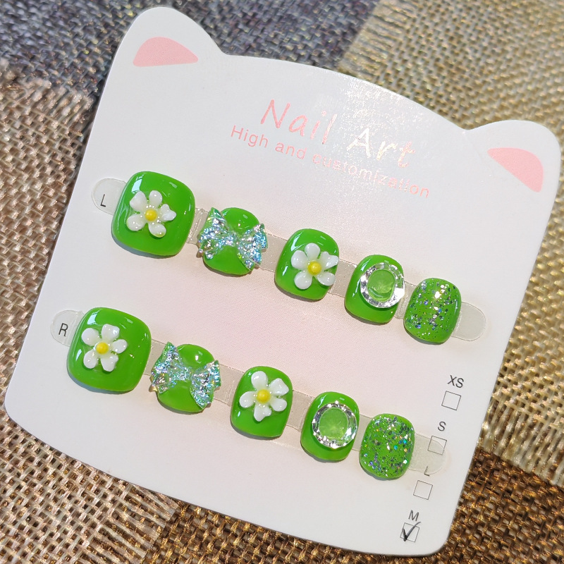 Original small flower children's wearable nails, jelly glue nail stickers, fresh and cute, for girls aged 3-6-12, wholesale nail art pieces