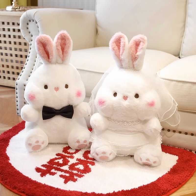 新婚压床结婚娃娃一对送新人礼物喜娃抱枕公仔萌婚房床上摆件水果