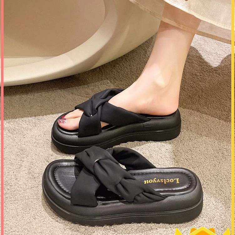 Толстая подошва скрещенных колосьев пшеницы тапочки женская наружная сетка красная противоскользящая ледяные тапочки 2024 новая летняя фея ветер женская обувь