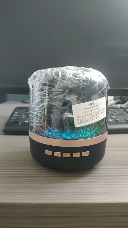 クロスボーダー瑠璃4世代M4ワイヤレスbluetoothオーディオ屋外ポータブルサブウーファは、カラフルなLEDスピーカーを直列に接続できます|undefined