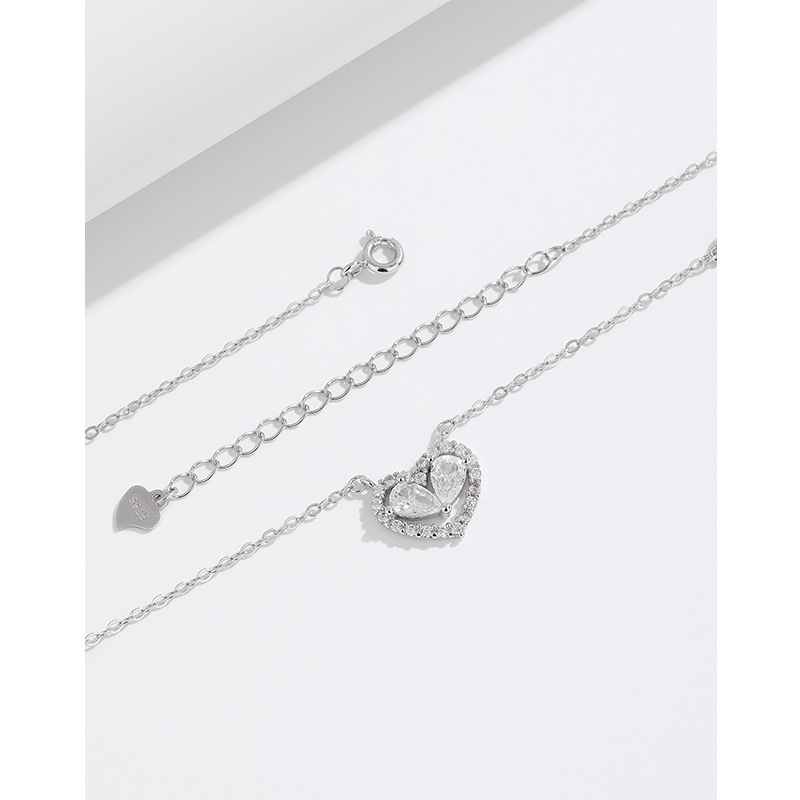 925 plata esterlina collar de amor de piedra de diamante de lujo ligero de verano para mujeres nicho de diseño de alta sensación de cadena de clavícula Qiuyi regalo