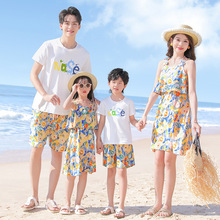 2025新款亲子装夏装母女裙洋气一家三口海边度假短袖裙子一件代发