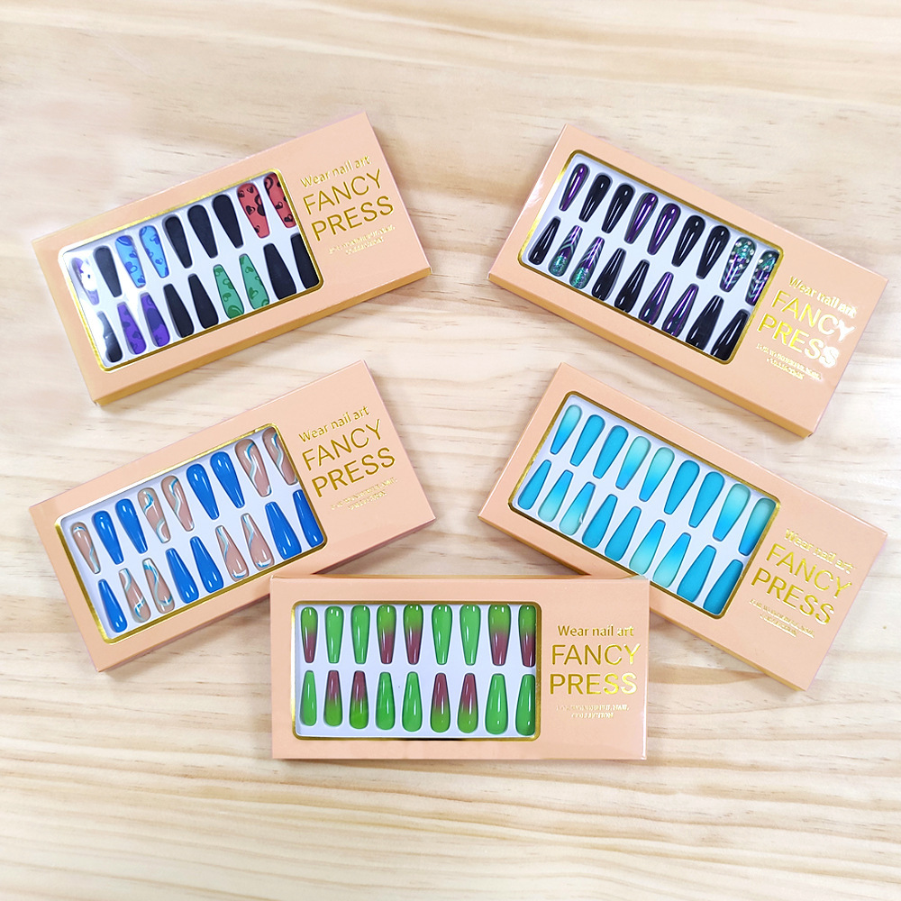 Ventas en caliente tienda física venta en caliente manicure personalizada desmontable parche de uñas falsas características de embalaje de manicure personalizado parche image 5