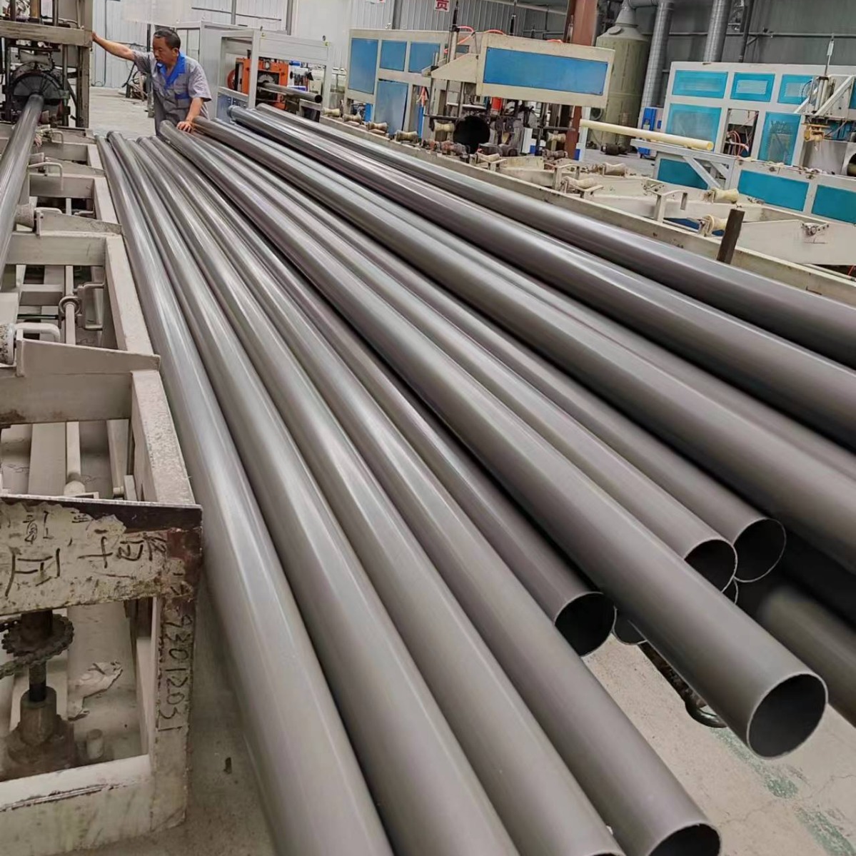 98*3.0 90*2.8 110*2.8PVC穿线管 规格全章丘PVC管生产厂家