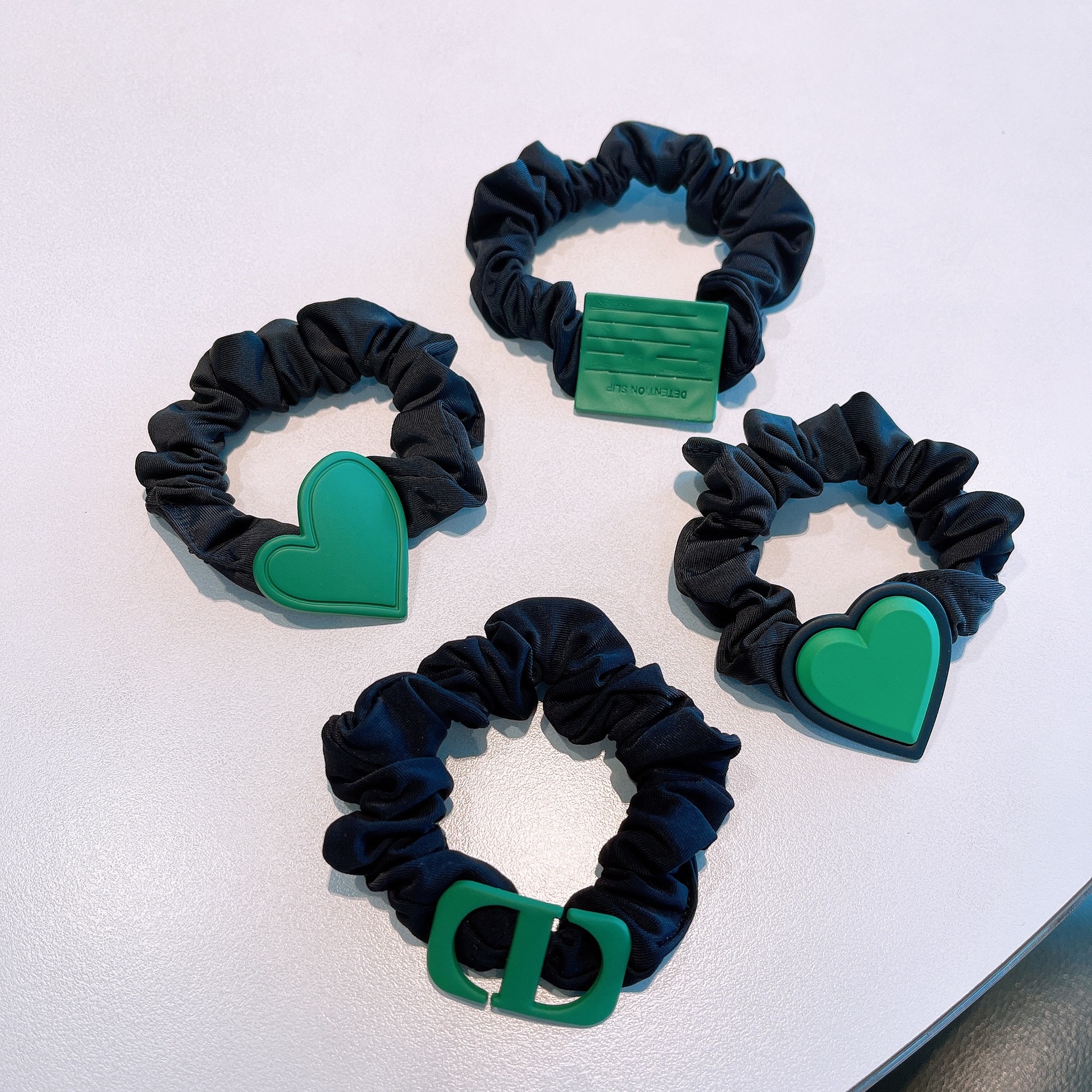 Fashionable Green Retro Ins Head Rope Hair Ring display picture 1