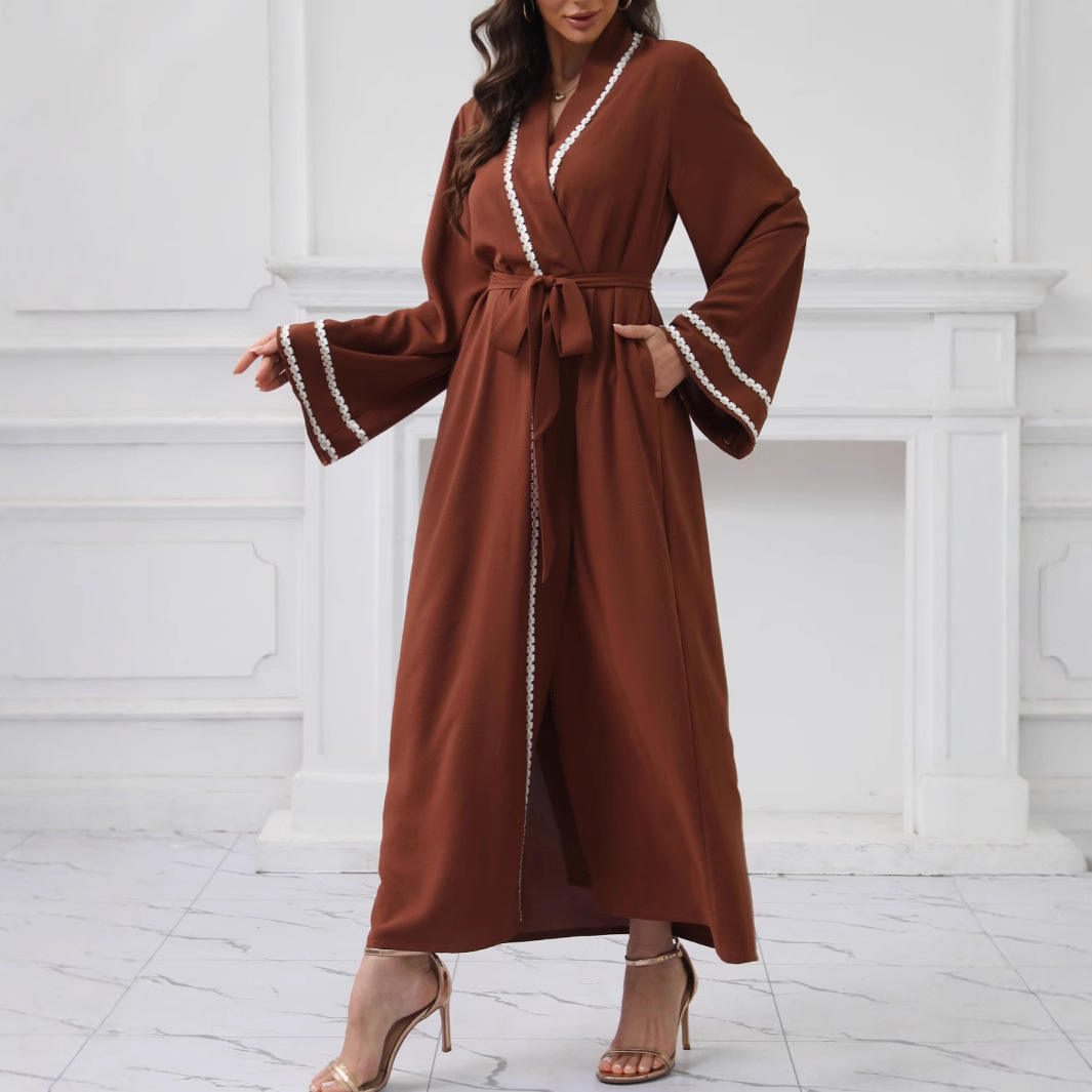 Women's Embroidered Arabic Robe With Bell Sleeves And Waist Belt_ecoleips.com
